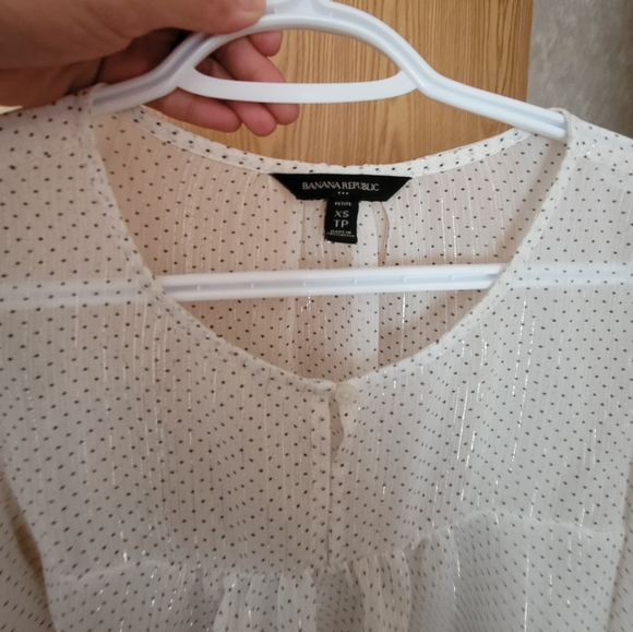 Banana republic shimmering blouse - Picture 4 of 6